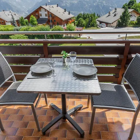 Escapade Romantique Avec Vue, Balcon Et Parking 크란스몬타나