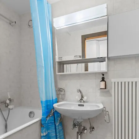 Escapade Romantique Avec Vue, Balcon Et Parking 아파트 크란스몬타나