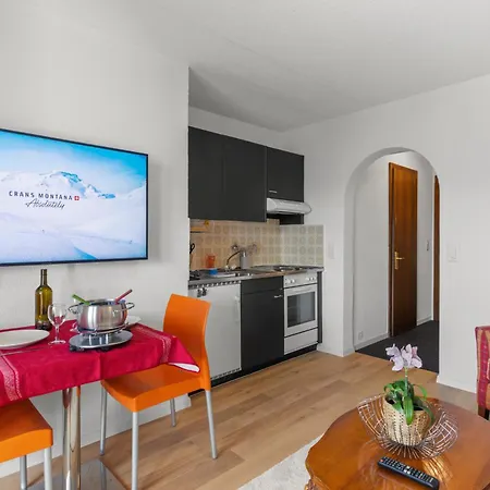 Apartment Escapade Romantique Avec Vue, Balcon Et Parking *